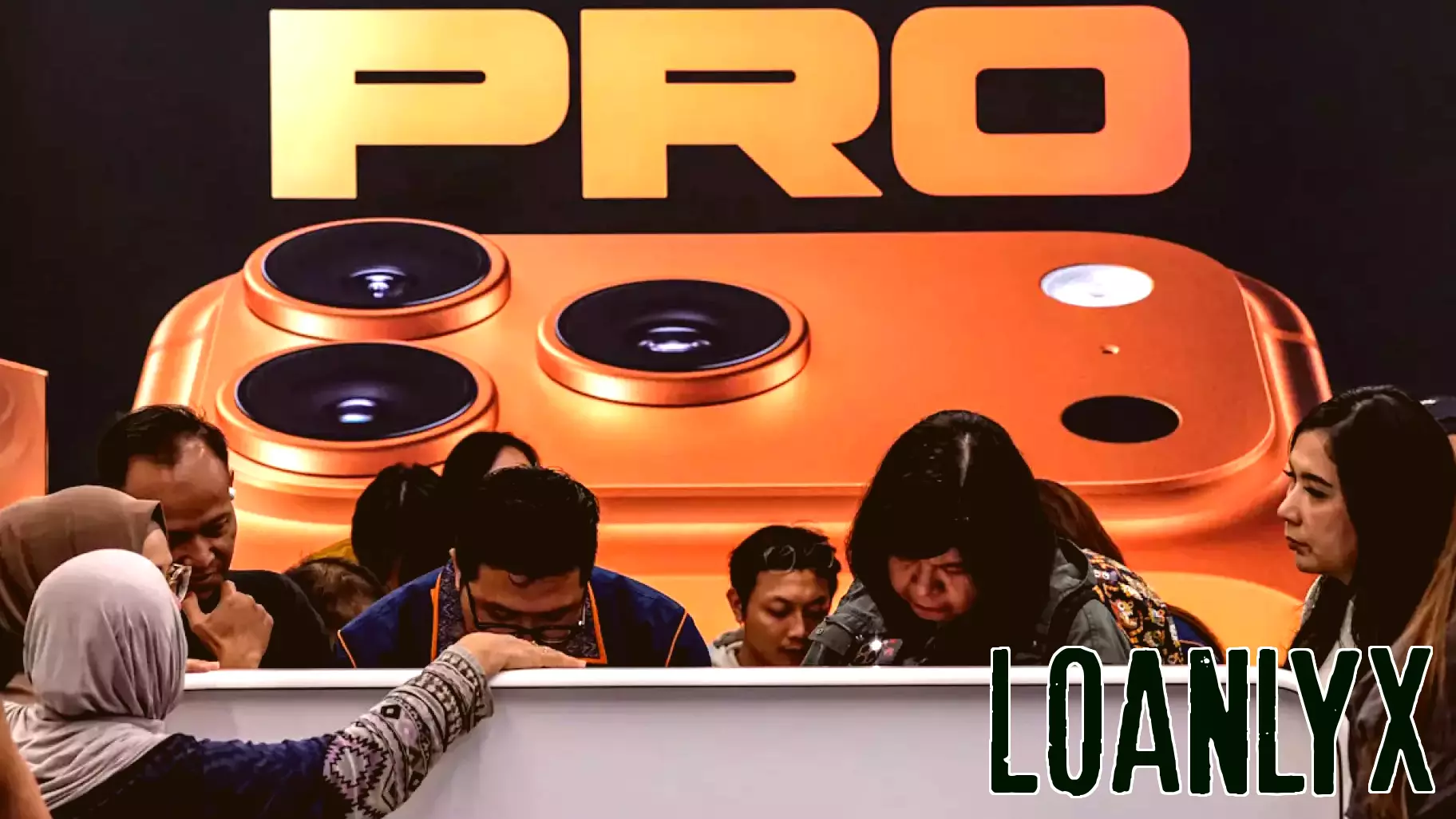 Apple Surpasses Fourth Quarter Expectations, Stock Rises Despite Weak China Sales