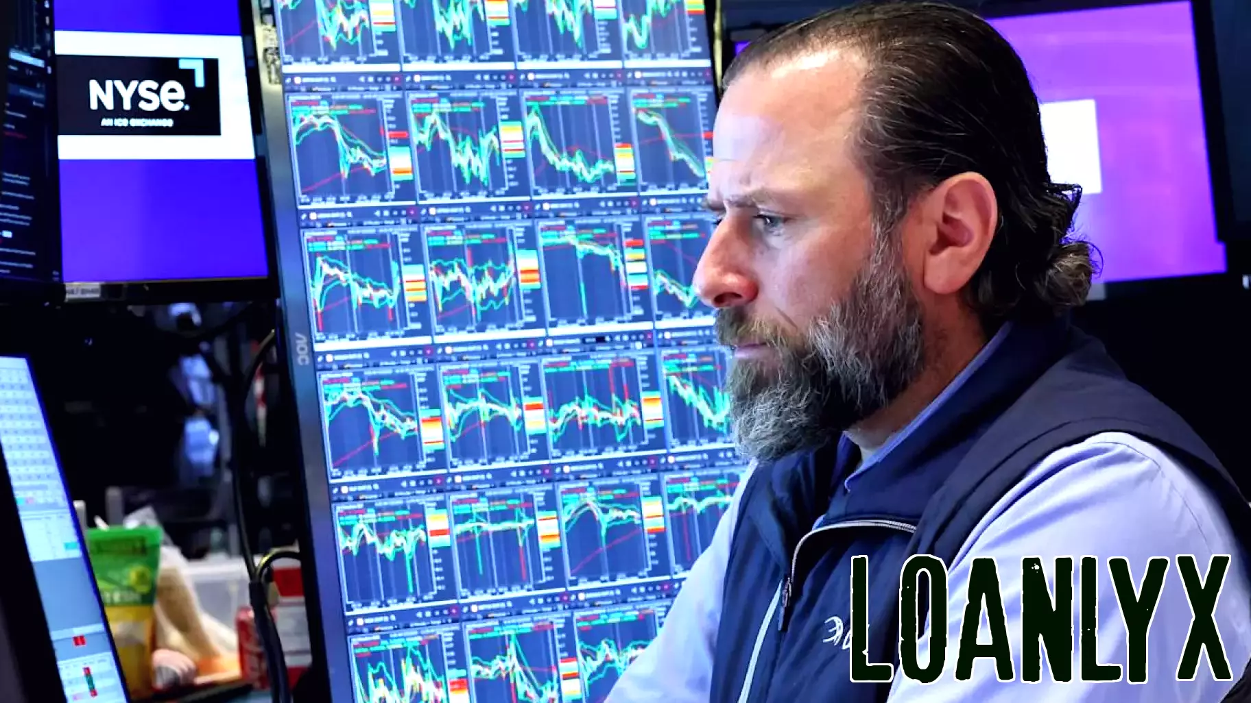 Tech Stocks Propel Nasdaq Composite to New Heights
