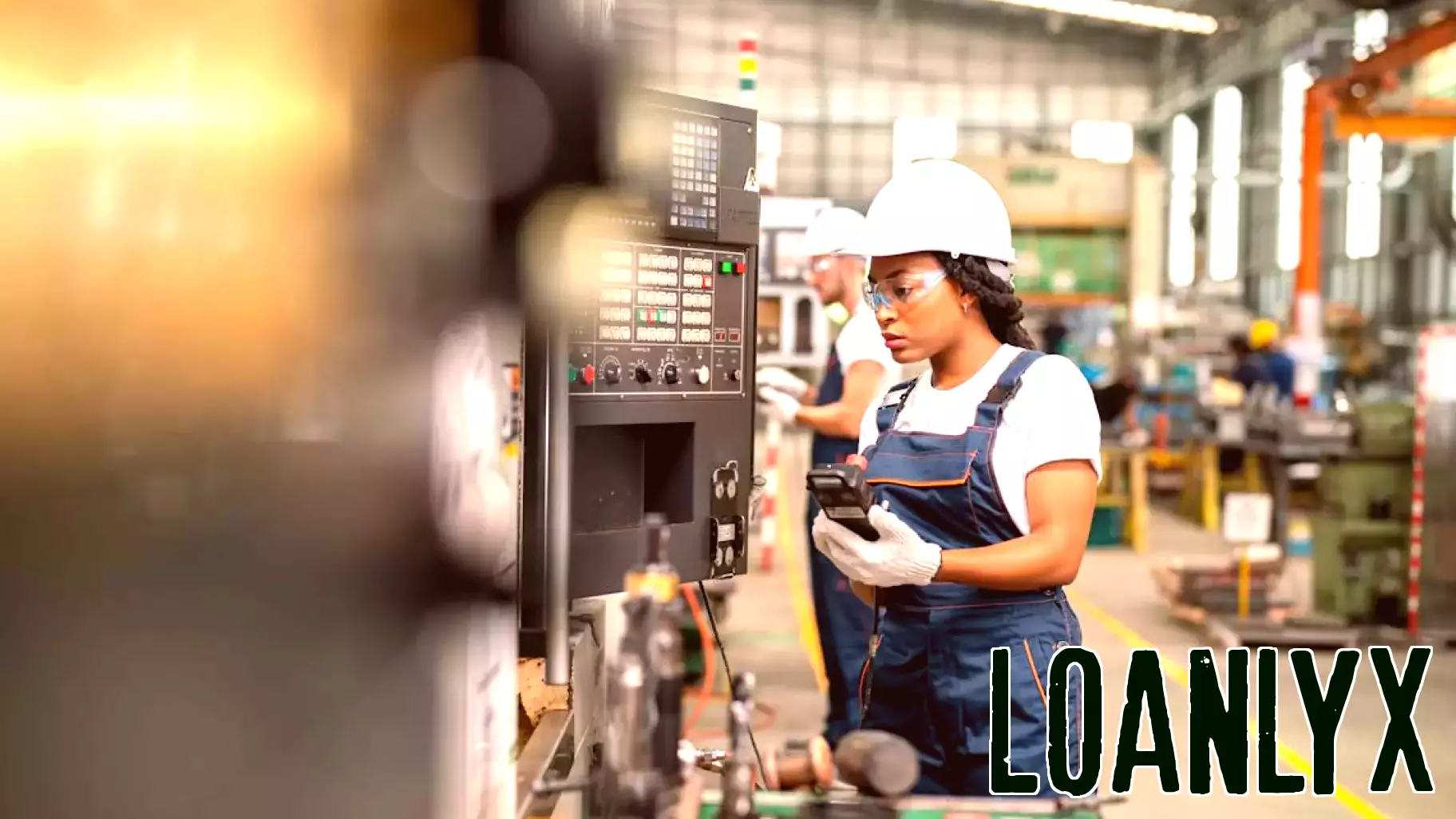 US Manufacturing Sector Faces Ongoing Challenges Amid Tariff Uncertainty