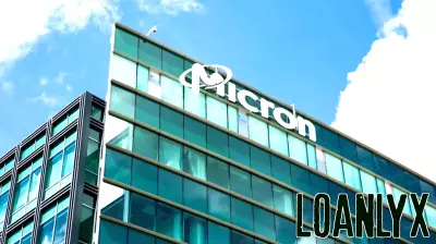 Micron Drops 4% Despite Strong Earnings: Is This a Buying Opportunity?