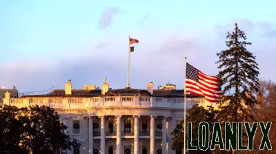 Unexplained Livestream of Personal Finance Commentary on White House Website